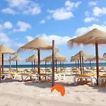 #058 T0 Oh Live By Home Holidays